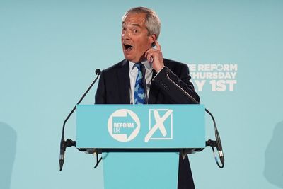 Pollster warns of ‘political earthquake in UK’ after polls show Farage could be PM