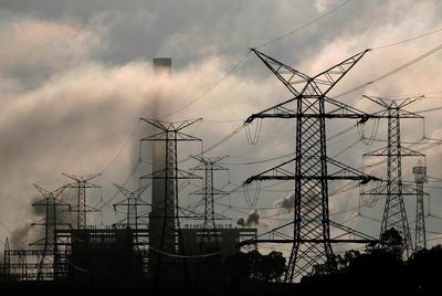 Australia’s emissions up slightly in 2024 as Labor faces heat over ‘climate-wrecking’ gas project