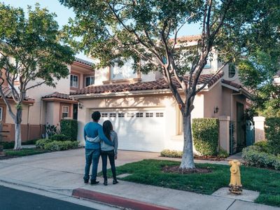 7 Horrifying Mortgage Terms People Agree to Without Realizing