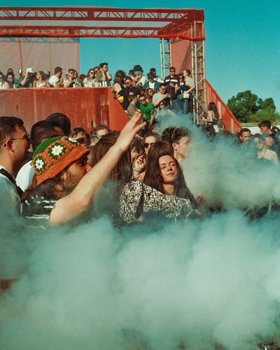 Backpacks! Football shirts! Phone bans! London day festival dos and don’ts