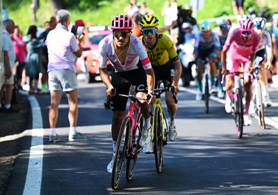 Giro d'Italia stage 19 as it happened: Nicolas Prodhomme takes the win from the breakaway as Richard Carapaz and Isaac del Toro attack Simon Yates on final climb