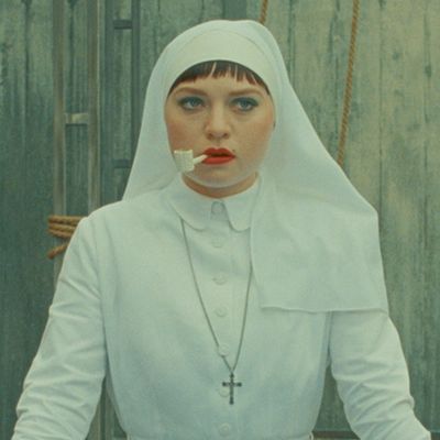 Mia Threapleton May Play a Nun in 'The Phoenician Scheme,' But Her Makeup Evokes Earthly Delights