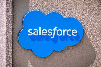 Salesforce Reports a Strong Quarter. Can the Stock Touch $440?