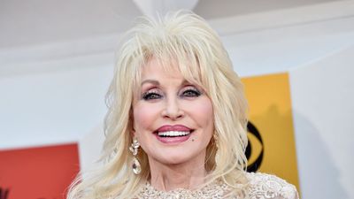 I was looking to bring French country-style charm to my next dinner party – Dolly Parton's dining room is my unexpected blueprint