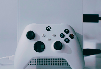 Microsoft Postpones Xbox Handheld Launch to Prioritise Enhancements for Windows 11 on Portable Devices