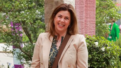 Kirstie Allsopp is making me rethink my favourite outfit combination with this surprising sunny tweak