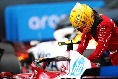 Hamilton: New flexi-wing rules "a waste of money"