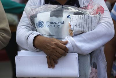 Supreme Court Allows Trump to Revoke Safe Haven for 500,000 Cubans, Haitians, Venezuelans, and Nicaraguans