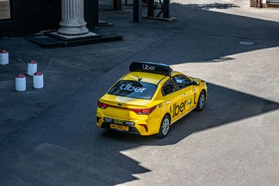 Fake Uber Driver in London Drugs US Tech Investor with Cigarette, Steals £96K in Cryptocurrency