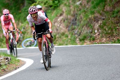 Devastated Richard Carapaz loses out on chance to win Giro d'Italia after Del Toro standoff