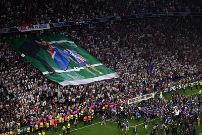 Emotional tribute paid to Luis Enrique as PSG make Champions League history
