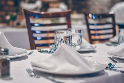 10 Cozy Restaurants Where You Can’t Hear Yourself Chew