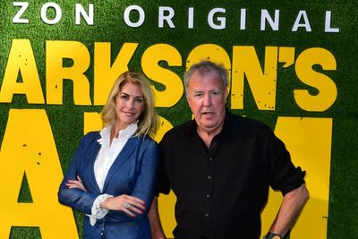 Lisa Hogan uses mics to her advantage as Jeremy Clarkson ‘cannot interrupt’ her