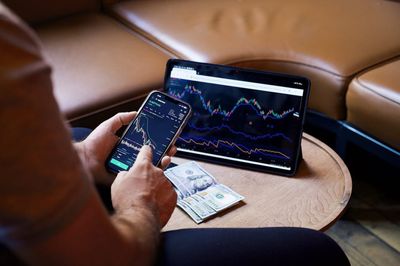 8 Smart Investing Rules the Wealthy Actually Follow