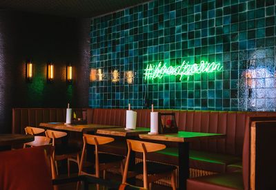 6 “Romantic” Restaurants That Are Anything But