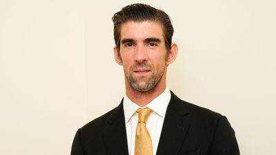 Design experts say there's a trick to making sculptural wall art work in your bedroom – Michael Phelps' space offers unexpected inspiration