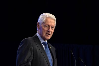 Clinton denies Biden decline