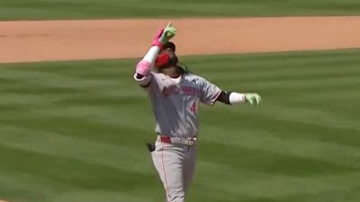 Elly De La Cruz Had Emotional Reaction After Hitting HR After Death of His Sister