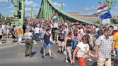 Thousands march in silence in Budapest to protest against 'transparency bill'
