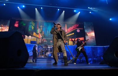Iron Maiden want fans to embrace phone-free gigs