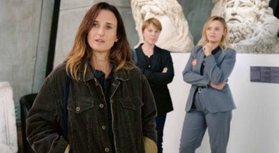 Three Friends review – charm aplenty in super-tasteful comedy that couldn’t be more French