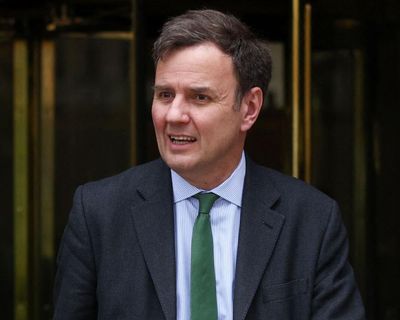 Ex-minister Greg Hands to advise Royal Mail buyer Daniel Křetínský