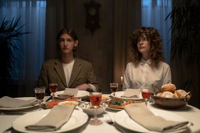 12 Manners Everyone Pretends to Like—But Secretly Don’t
