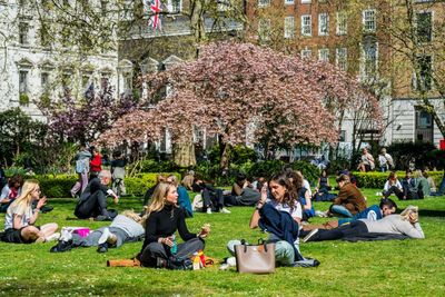 UK registers its hottest and sunniest spring on record