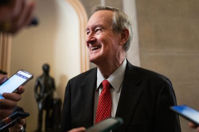 Delicate balancing act for Senate on reconciliation tax package - Roll Call