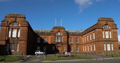 Seven Scottish Tory councillors quit party as group 'collapses'