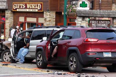 Crash on pedestrian-heavy main strip in Tennessee tourist town of Gatlinburg injures 7