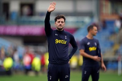 Ryan Mason set for first permanent managerial role after agreeing West Brom move