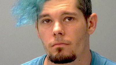 Florida woman leaves desperate note in Jersey Mike’s restroom: A pro-wrestler was holding her hostage