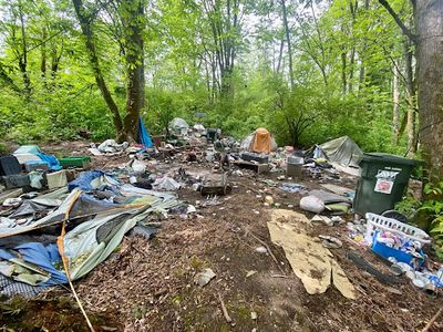 We Heart Seattle: Carrying a Purpose Behind Clearing Trash and Restoring the City Through Action