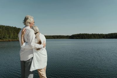 7 Shocking Ways Helping Kids Can Leave Parents Broke in Retirement
