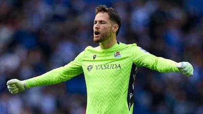 Barcelona Target Confirms Interest From Premier League Club