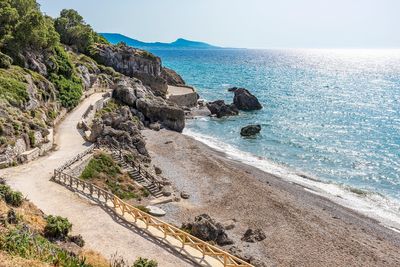 Alert for tourists as earthquake shakes Turkey and Greece