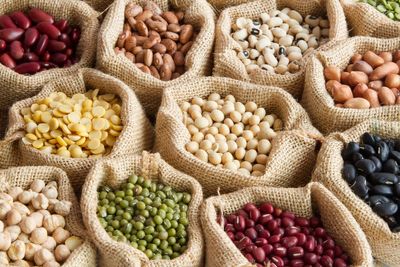 Want to lower your cholesterol? Try a daily cup of this common bean