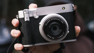 The Fujifilm GFX 100RF is the medium format compactcamera I should love… but don’t
