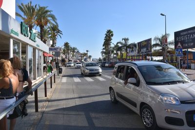 Ibiza caps tourist cars and caravans to control crowds this summer