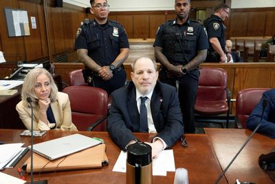 Closing arguments begin in sexual misconduct trial of Harvey Weinstein