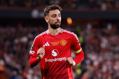 Bruno Fernandes reveals reasons behind decision to remain at Manchester United