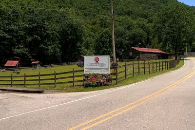 Residential treatment school closes in North Carolina after deaths of 2 girls
