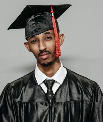 Too Much or Too Cheap? The Truth About 2026 Grad Cash Gifts