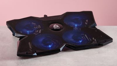 I would have rated this quiet, low-cost laptop cooling pad – but this one flaw leaves it out in the cold