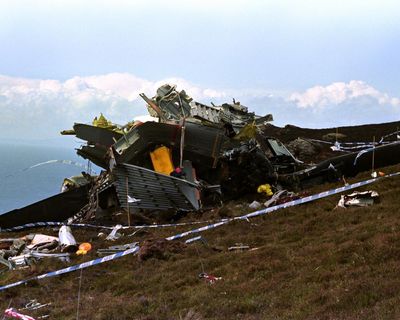 Relatives of 1994 Chinook crash victims initiate legal action against MoD