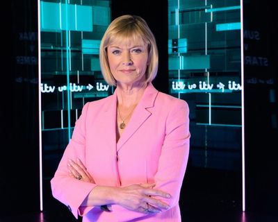 Julie Etchingham ends Garrick Club application after drawn-out process