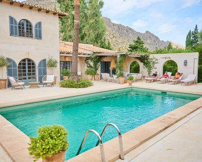 Luxury Airbnbs: tell us what got you into running one, or booking a stay at one