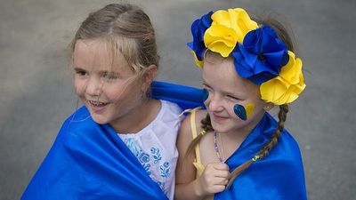 EU to extend protection for Ukrainian refugees and plan for post-war returns