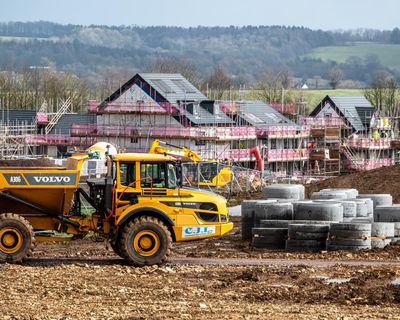 Labour MPs poised to rebel over planning bill amid concerns for nature